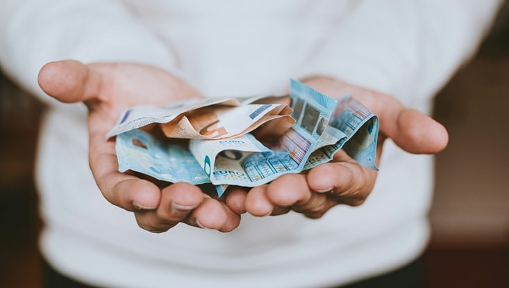 Geld in Händen
