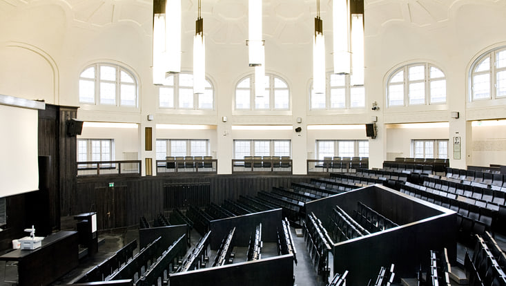 Hörsaal B im ESA-Gebäude