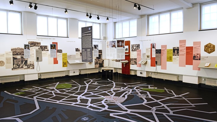 unimuseum-plessing-scheiblich-insel-karin-plessing--reinhard-scheiblich-733x414 Posterausstellung