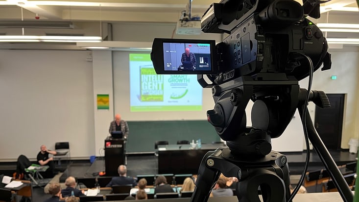 Hörsaal und Videokamera