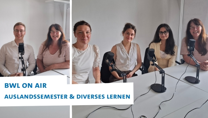 Personen bei Podcastaufnahme
