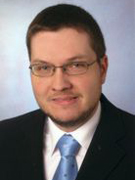 Dr. Stephan Schmucker Dr. Stephan Schmucker