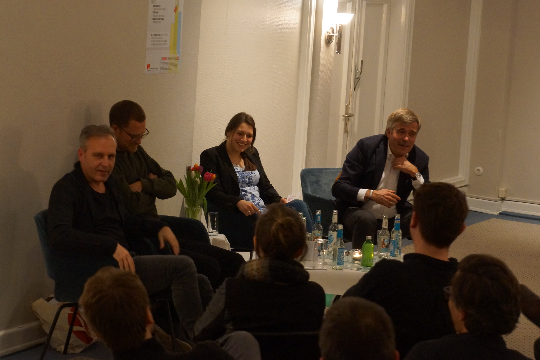 picture of eighth mibas debate