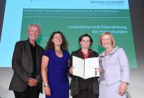 von links nach rechts: Helmut Schwarz, Anita Engels, Ève Chiapello, Johanna Wanka