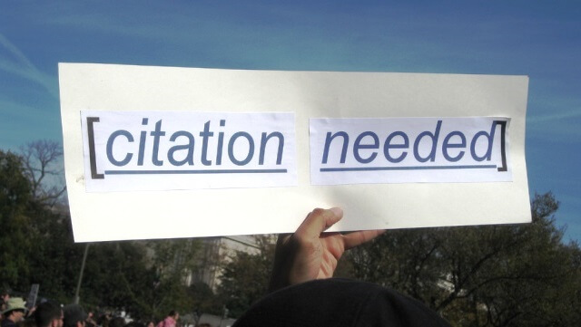 Zitieren/Citing Schild mit der Aufschrift "citation needed"/Sign saying "citation needed"