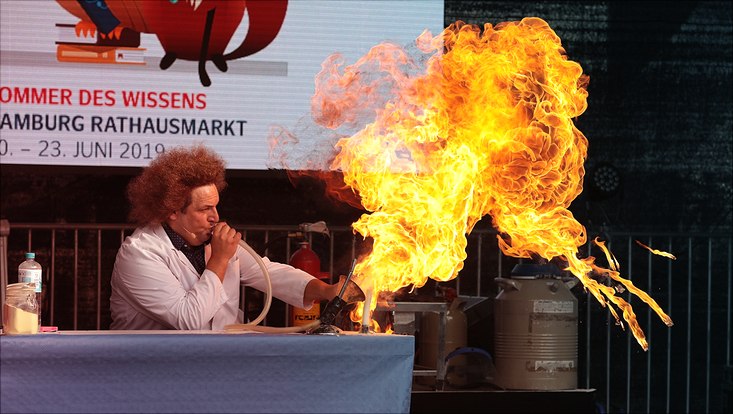 Chemieshow auf der großen Bühne