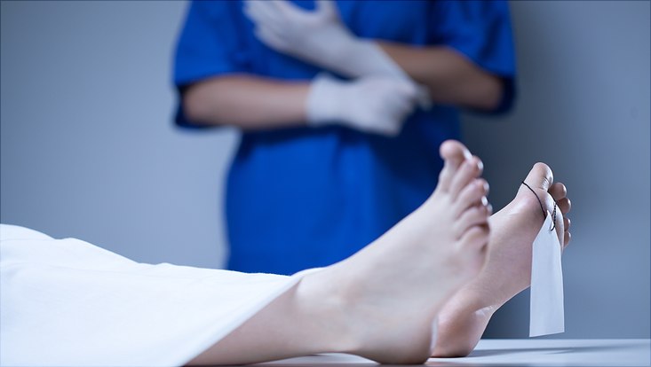 In der Gerichtsmedizin werden Verstorbene mit dem Corona-Virus untersucht