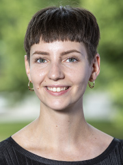 210708-Ann-SophieHackmann_62H3608-180x240Px-UHH,_RRZ-MCC_Mentz