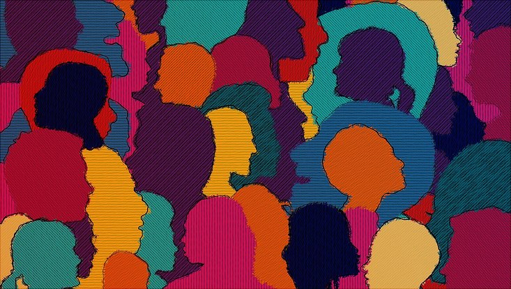 Abgebildet sind ganz unterschiedliche Silhouetten von Köpfen in bunt