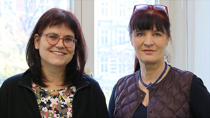 Portraitfoto von Prof. Dr. Sabine Maasen und Dr. Andrea Schultze