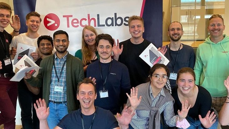 Team von Techlabs