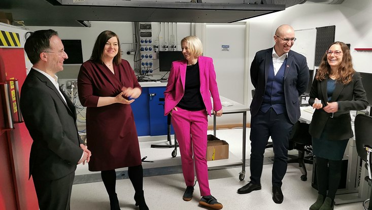 Prof. Dr. Florian Grüner, Katharina Fegebank, Prof. Dr. Jetta Frost, Dr. Bakr Fadl, Dr. Theresa Staufer