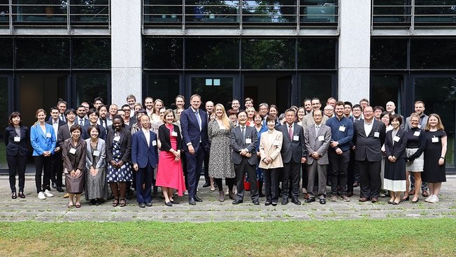 Group photo of symposium participants
