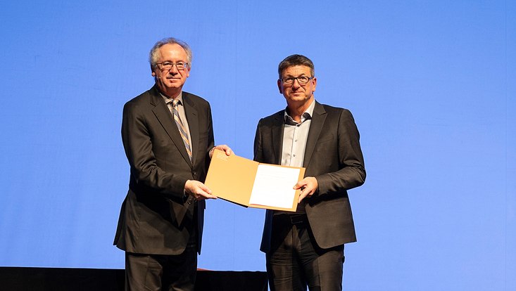 Ernst Osterkamp und Prof. Dr. Matthias Glaubrecht