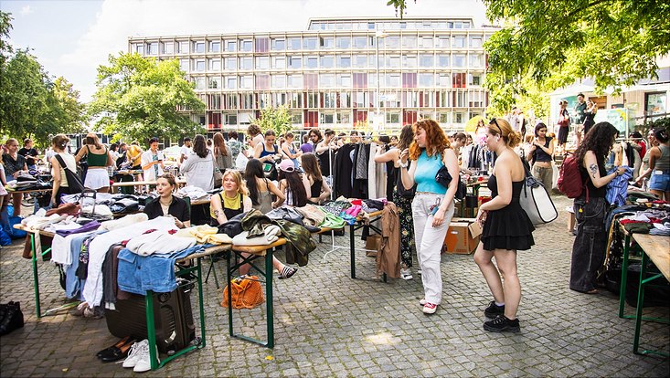 240626-campusfest-esfandiari-5604-733x414 Campusfest 2024