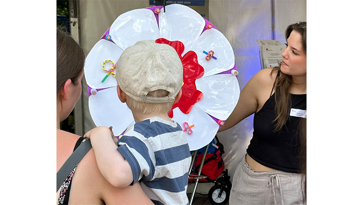 Das Glücksrad des Familienbüros war ein Magnet