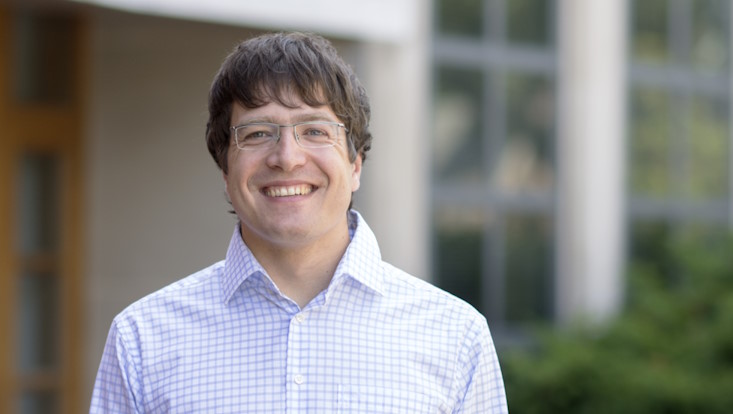 Portrait Prof. Dr. Peter Schauss