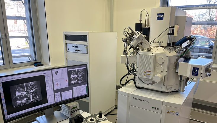 fib-sem-733x414 Zeiss SEM Crossbeam 550 coupled FIB
