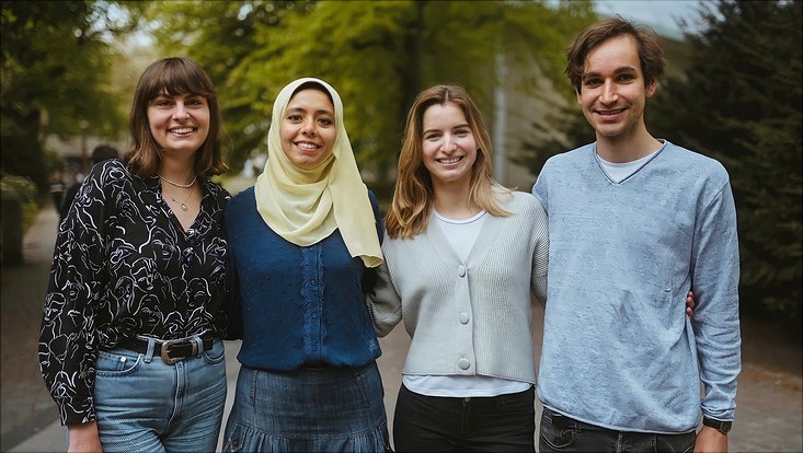 Das Team des Green Office: vier Studierende der Uni Hamburg
