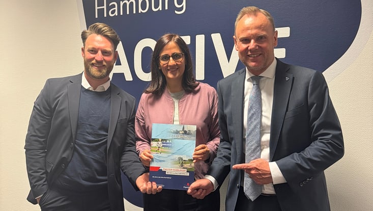 Dr. Nils Schumacher, Maryam Blumenthal und Andy Grote (v. l.)