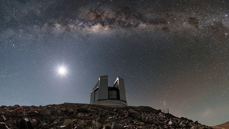 Sternwarte in Chile von außen