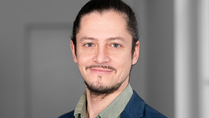 Portrait Prof. Aykut