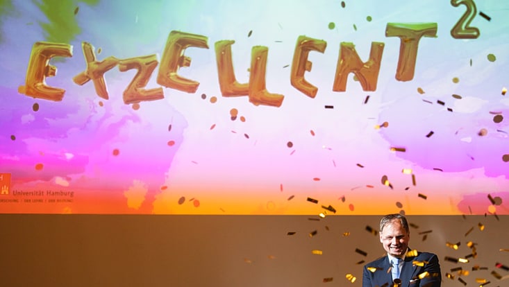 1-733x414 Hauke Heekeren auf der Bühne des Audimax.