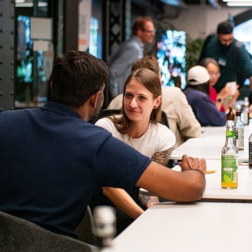 Teilnehmende eines Meet&Match-Events