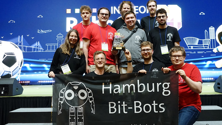 victory-celebration-jpg-733x414 Das Team der Hamburg Bit-Bots beim Robocup, wo sie Vizeweltmeister geworden sind
