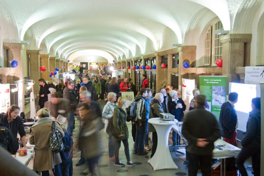 Foyer des UHH-Hauptgebäudes Foyer des UHH-Hauptgebäudes