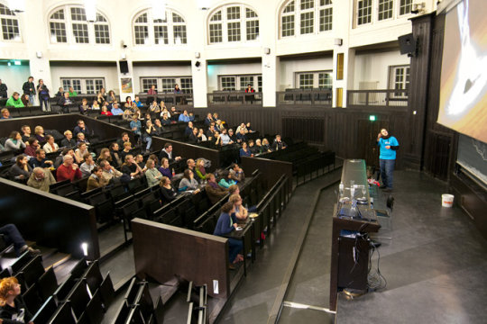 Science Slam der UHH Science Slam der UHH