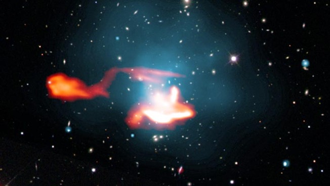 Darstellung des Galaxiehaufens „Abell 1033“ mit dem Teleskop LOFAR.