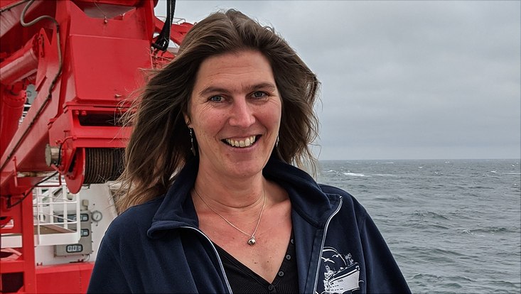 3-viola-733x414 Jede Tiefseeexpedition ist sehr spannend. Anne-Nina Lörz arbeitet unglaublich gern an Bord.