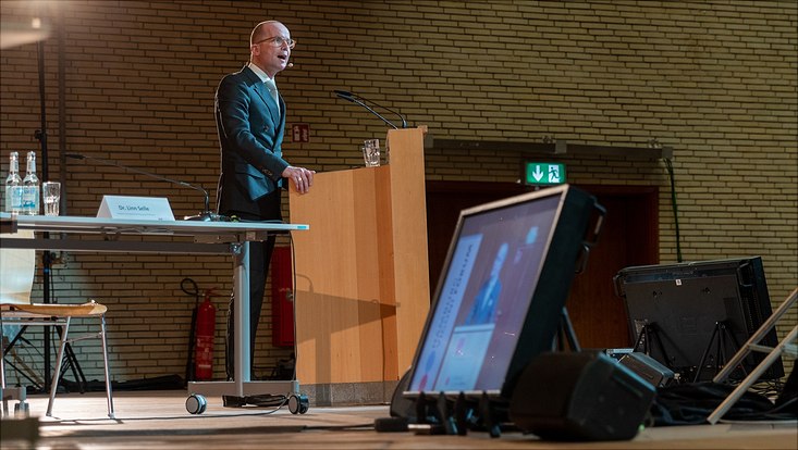 Prof. Dr. Markus Kotzur