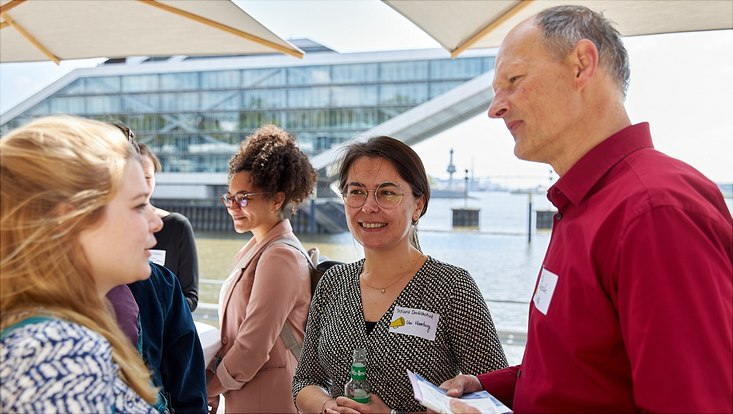 Gäste der Fokus: WissKomm Veranstaltung unterhalten sich