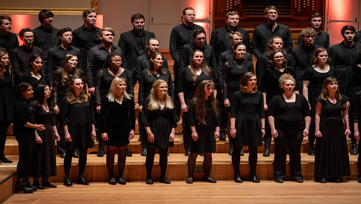 Der Unichor beim Auftritt in der Laeiszhalle