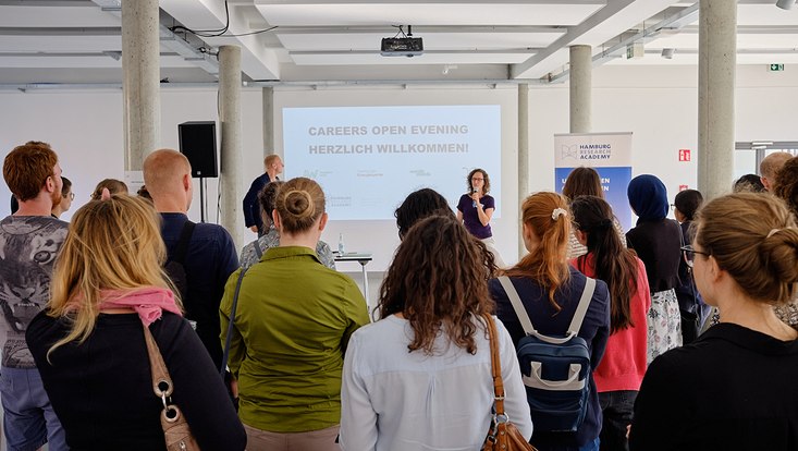 Careers Open Evening Begrüßung Begrüßung durch die HRA beim Careers Open Evening