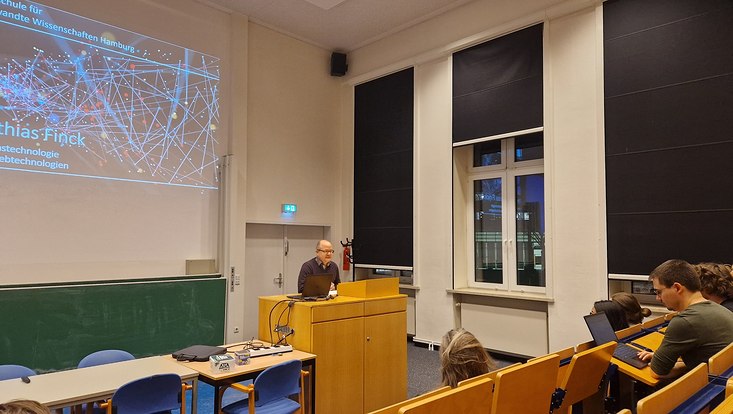 jpg1101 Prof. Dr. Mathias Finck