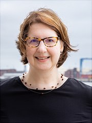 Kerstin-Mayrberger-0215-Uni-180x240