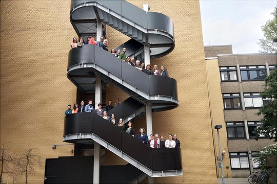 Gruppenfoto MHE von unten