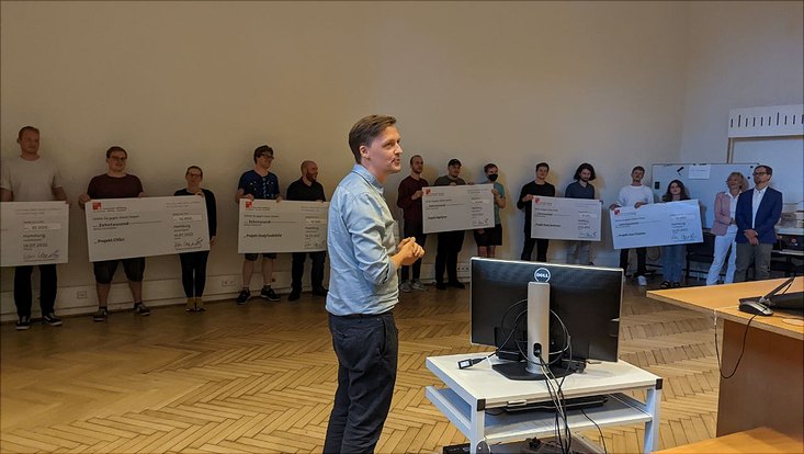 5-fischer-verkündung Prof. Fischer verkündet geförderte Projekte