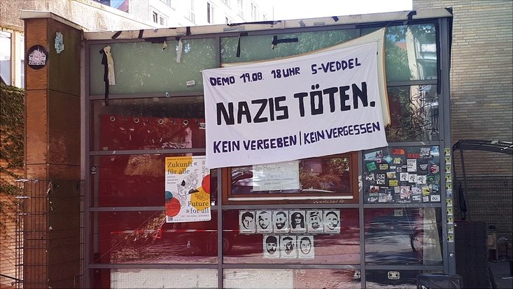 Das gestohlene Transparent des Knallhart