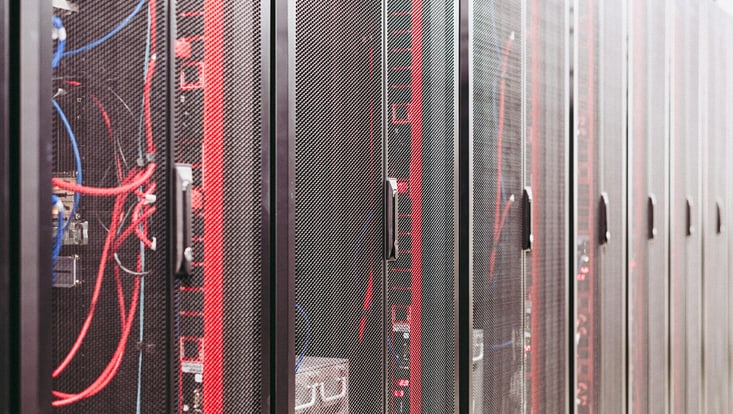 Server-Rack in einem Rechenzentrum