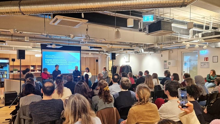 Panel Hamburg Postdoc Days 2025 People at the HPD