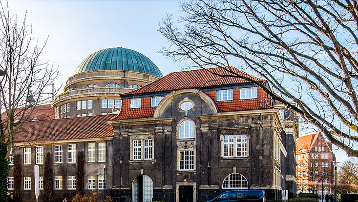Hauptgebäude ESA 1