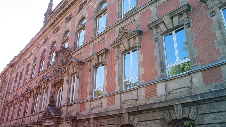 HRA Umzug in den Gorch-Fock-Wall 7