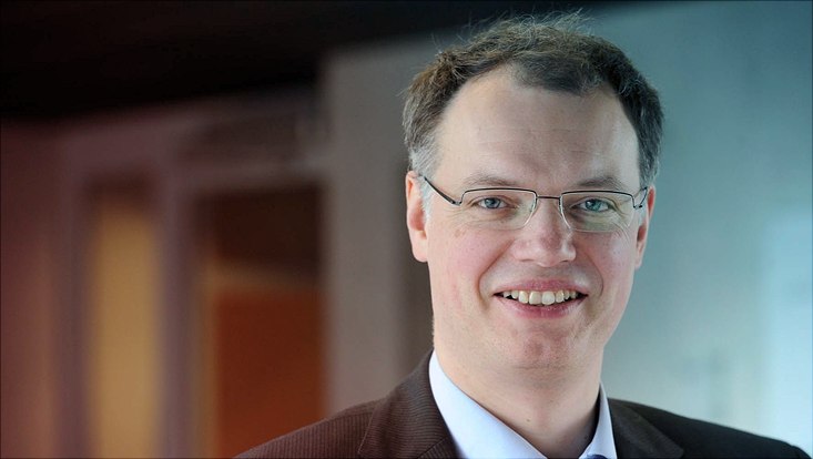 Ein Profilfoto von Hermann Held.