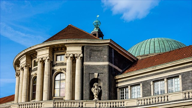 Universitätshauptgebäude der Universität Hamburg Edmund-Siemers-Alle 1